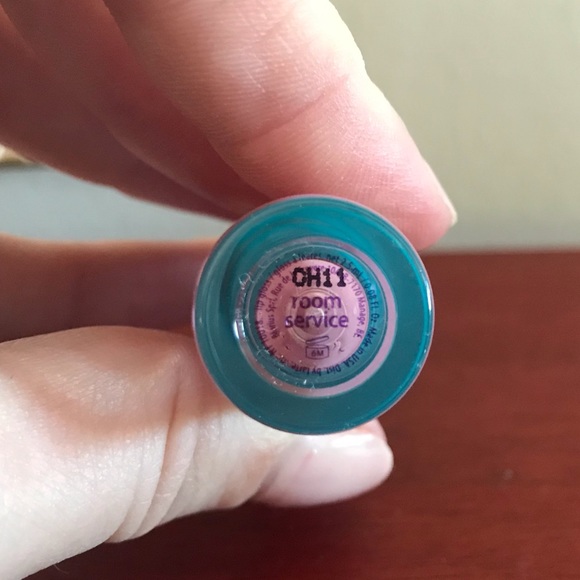 Tarte H2O Gloss Mini 2.5ml Room Service - Picture 3 of 6